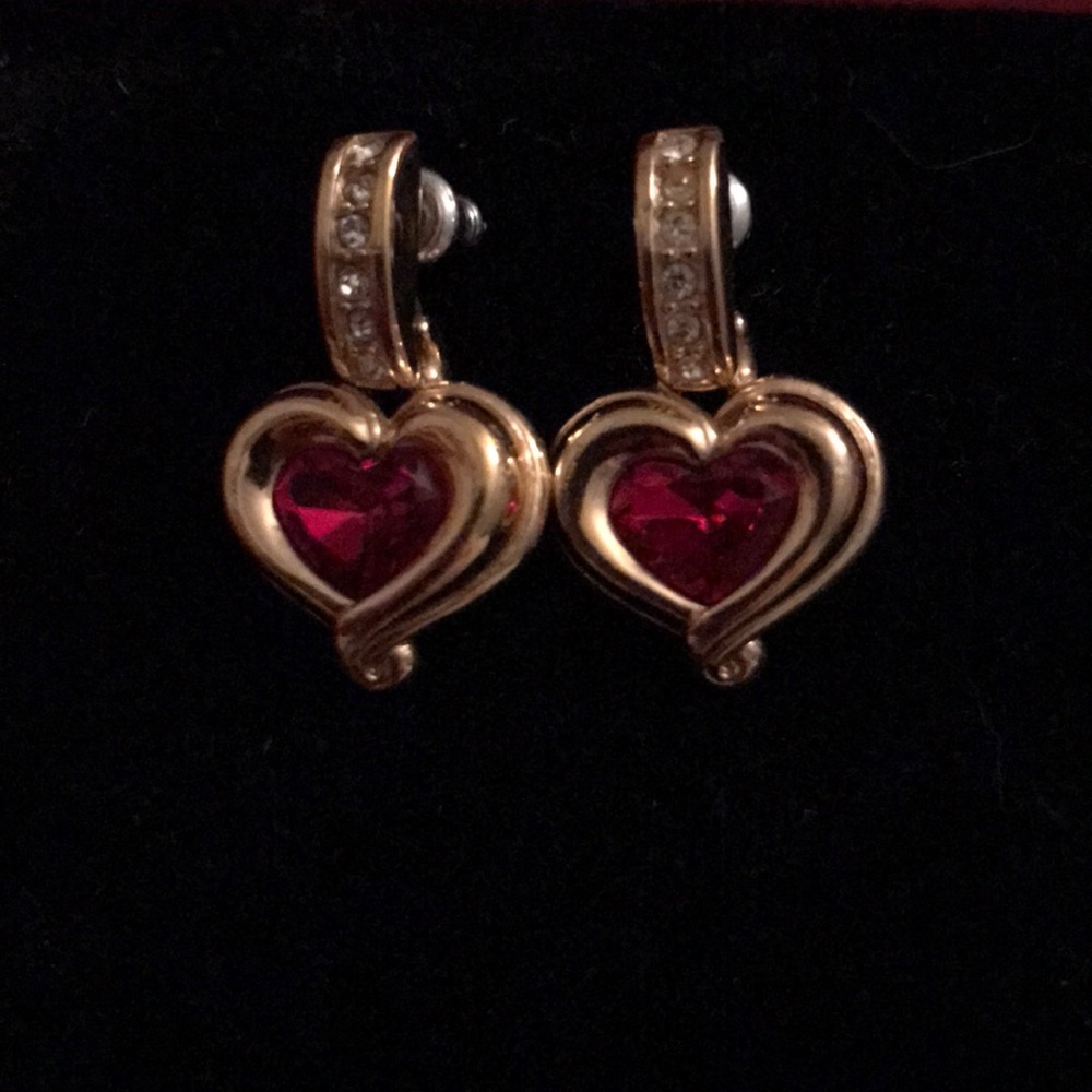 Swarovski gold plated red valentines heart pierced drop dangle earrings VGC